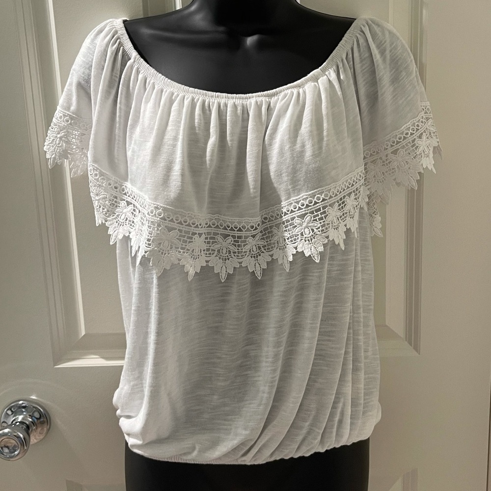 Paper+Tee Women’s T-Shirt